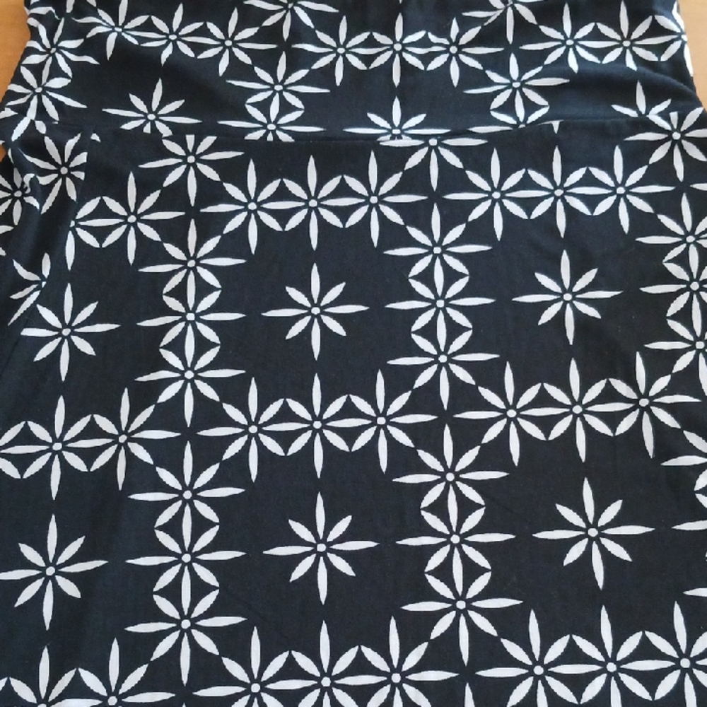 LuLaRoe Black and White Floral Skirt